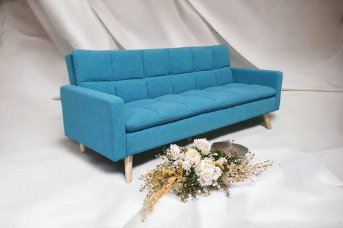 Достойная модель по привлекательной цене!   

🛋 Стеганные сиденье и спинка придают дивану комфорт и изысканность.   
🧹 Диксон на высоких ножках 200 мм., что позволяет с легкостью совершать уборку роботу-пылесосу.   

🛏 Диван раскладывается в положение релакс для отдыха и спальное место размером 1900х1100.   

Общие габариты: 2120 х 840 мм. 
Спальное место: 1900 х 1100 мм. 
Механизм: Книжка три положения наклона. 
Глубина посадки: 550 мм. 
Высота сидения: 460 мм. 
Высота общая: 870 мм. 

Возможна комплектация пуфом и пуфом со столешницей, который будет служить столом!